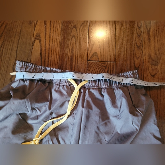 NWT 2 Piece Set, Excellent New Condition, Great for Fall, Medium - Picture 11 of 16